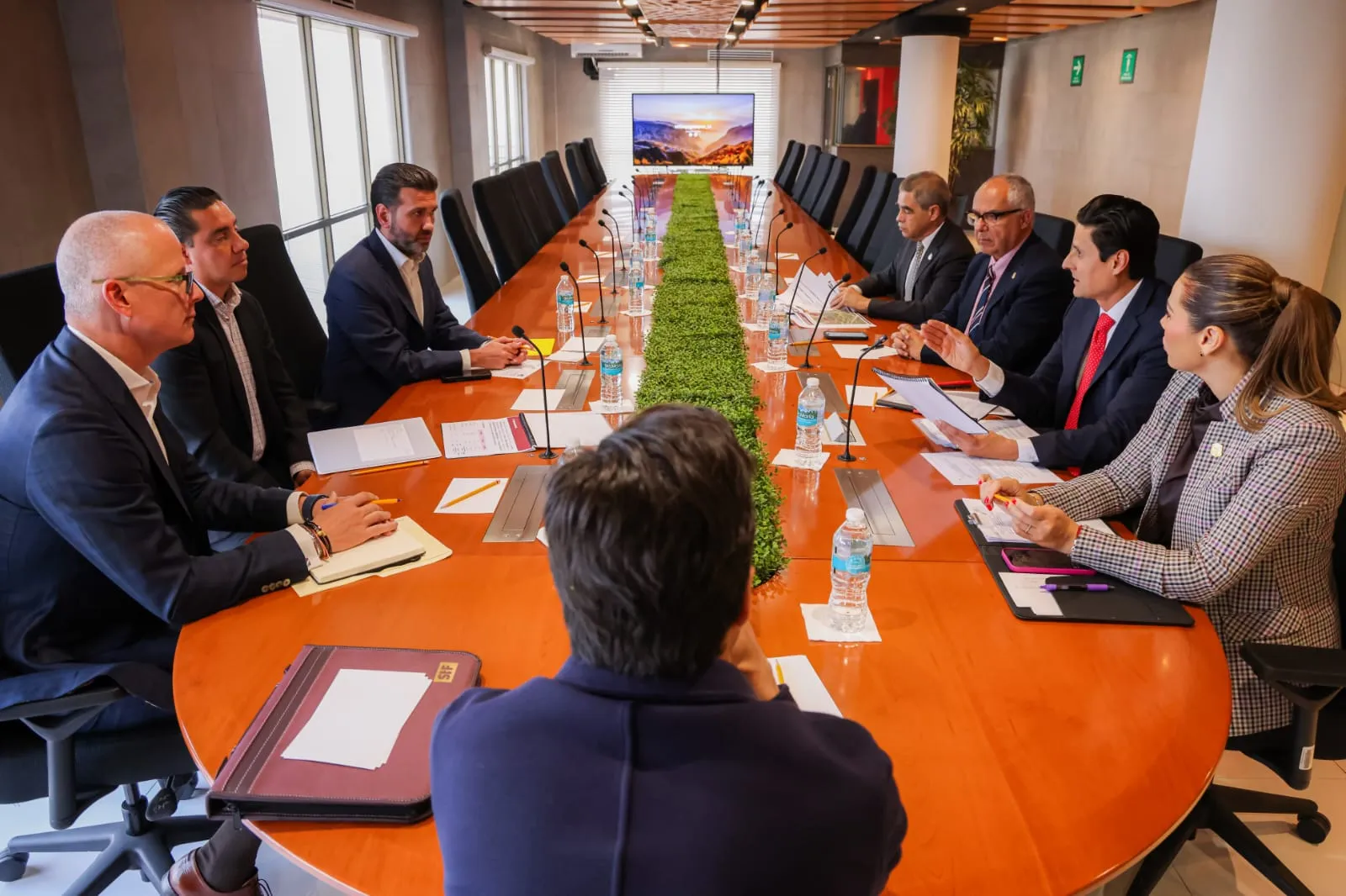 Este es el plan para construir más de 100 mil viviendas en Baja ...