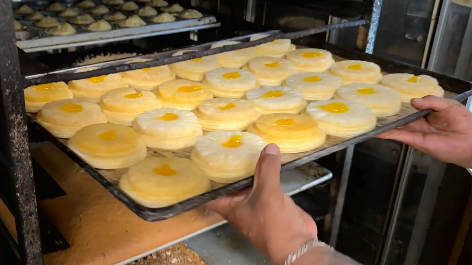 En León existen hasta 800 panaderías tradicionales (con panaderos) y en su mayoría a partir de la siguiente semana comienza a aumentar la producción de pan.