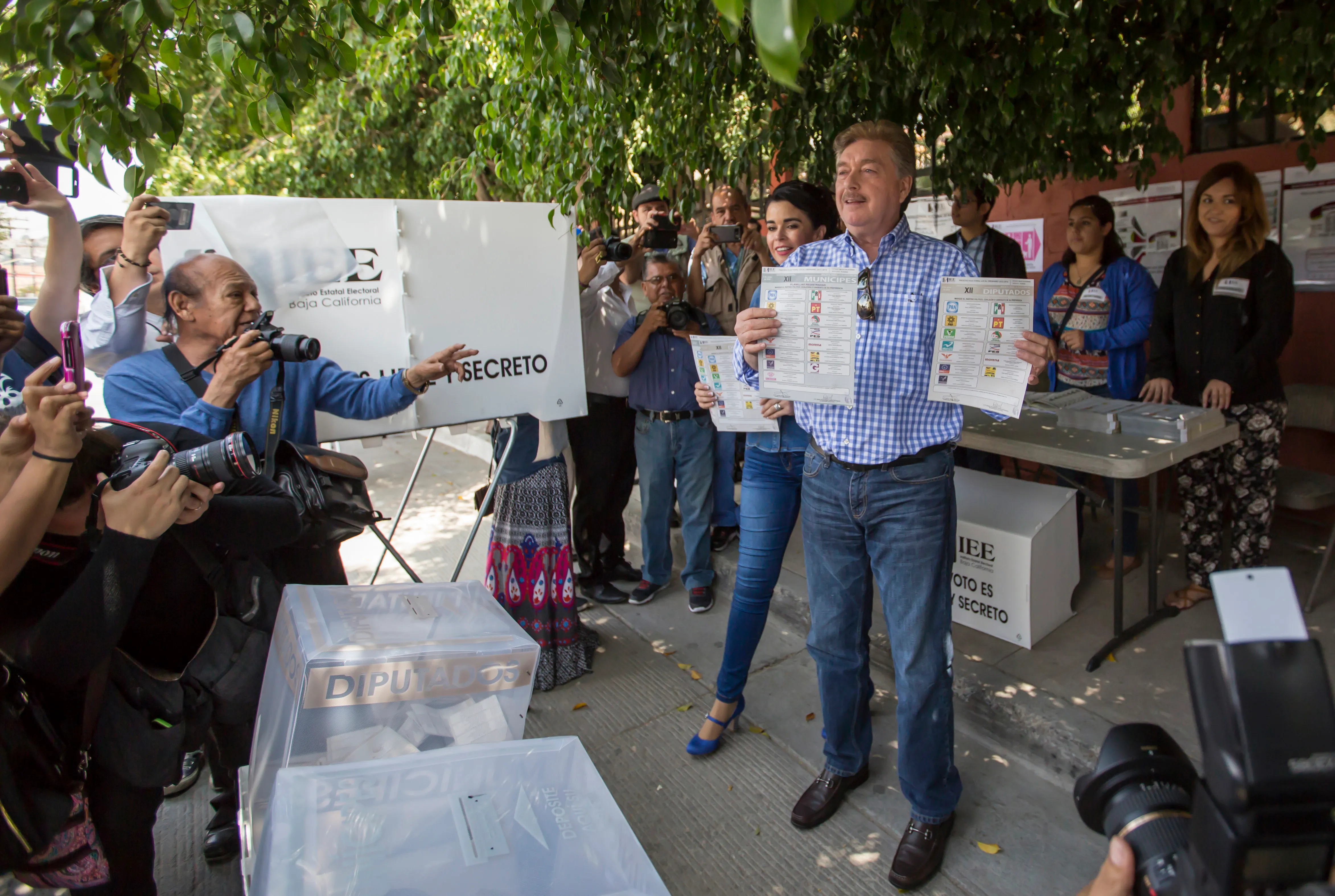 Francisco Vega se clava 87 mdp de talleres educativos de Baja California