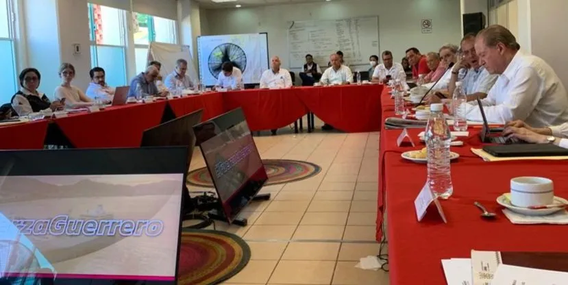 Gobierno e IP trabajan para reconstruir el sector hotelero y restaurantero de Acapulco