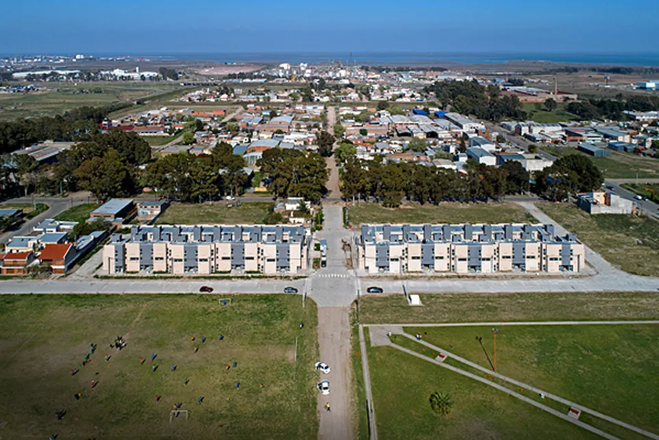 El BID apoyará a Argentina en la reconstrucción de Bahía Blanca que sufrió una de las peores inundaciones de su historia.