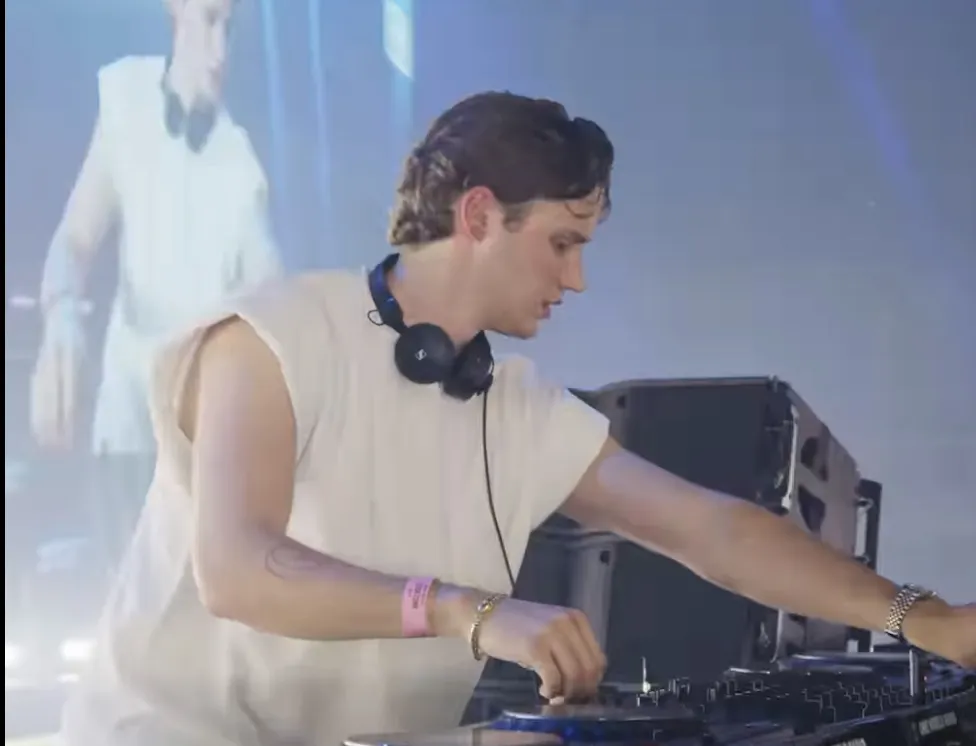 Mau P se presentará este 21 de febrero en el festival EDC México, al lado de artistas como Martin Garrix.