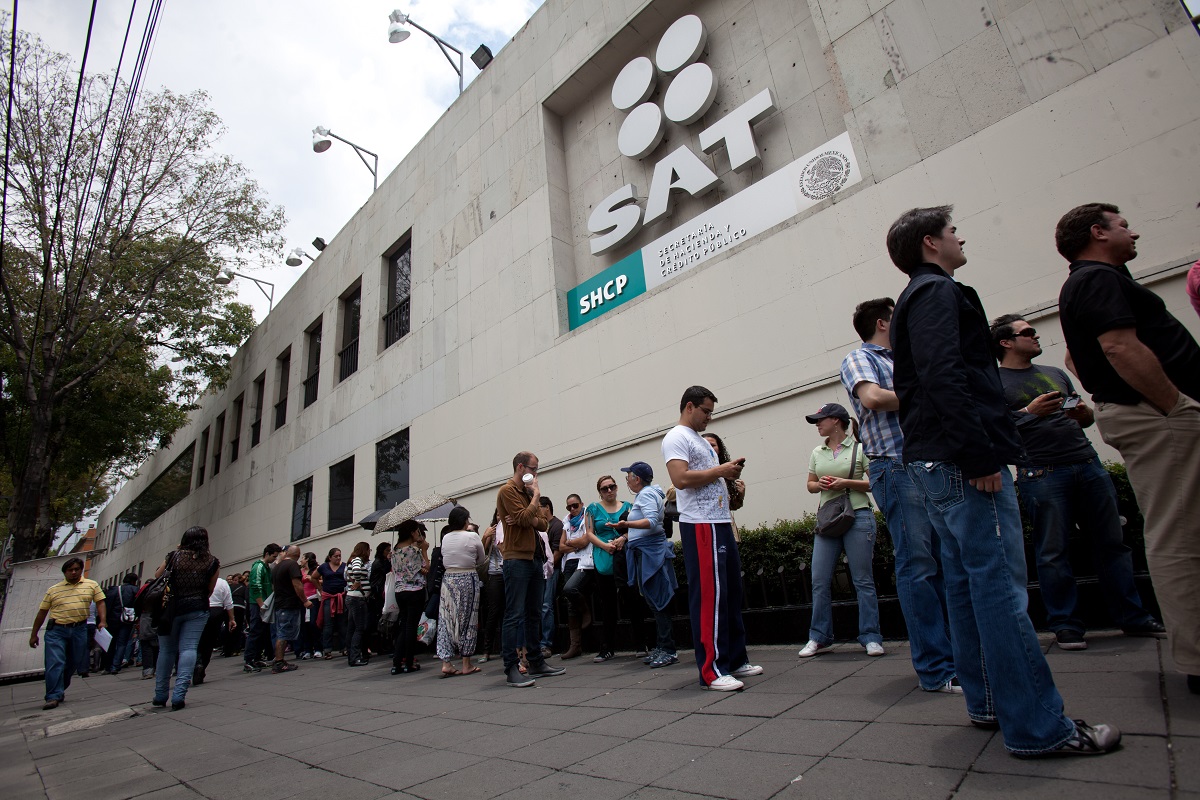 SAT denuncia a 37 de sus funcionarios por actos de corrupción, cohecho y acceso ilegal a sistemas