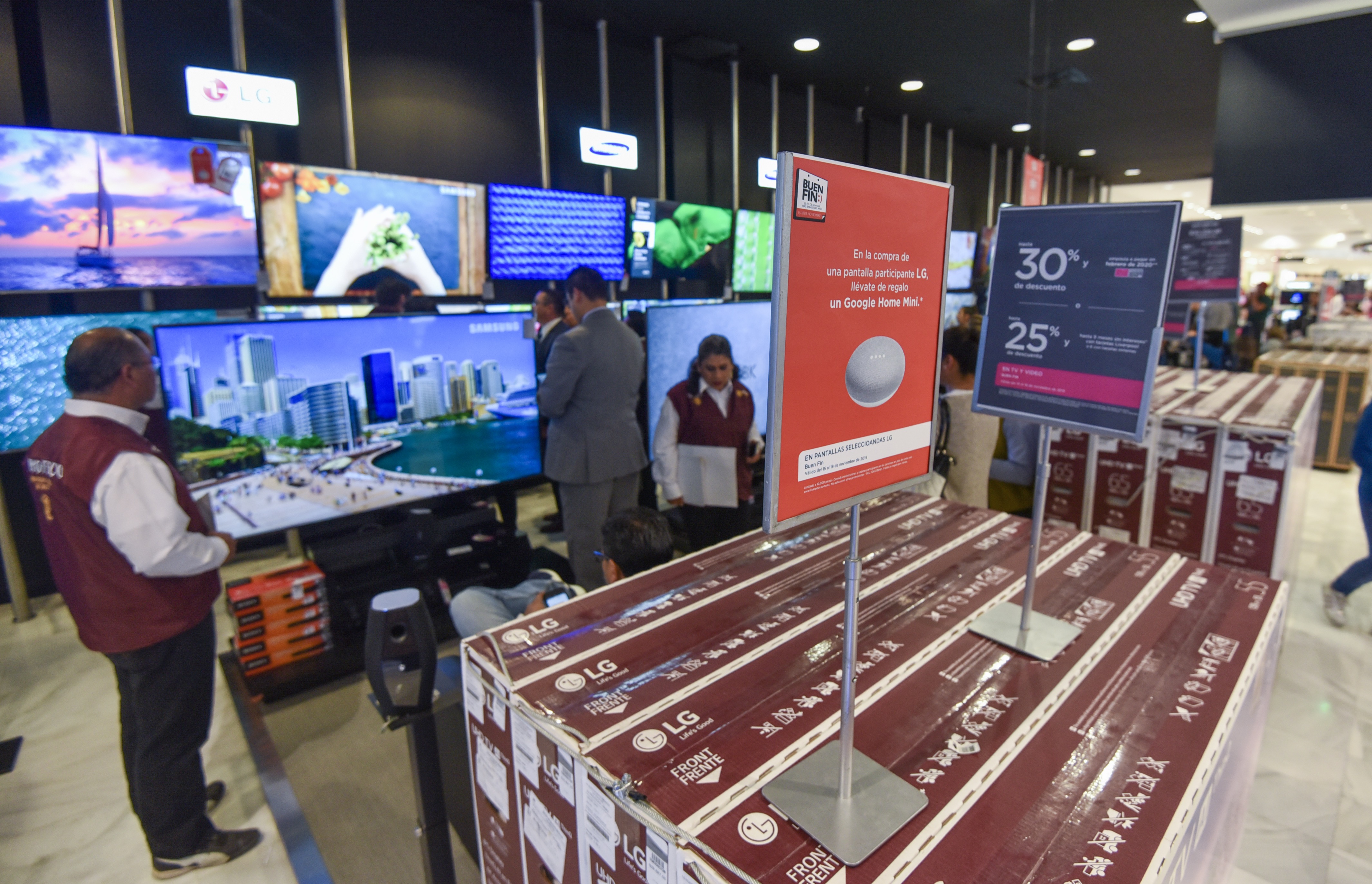 Los bajacalifornianos compran mil mdd de productos navideños en EU