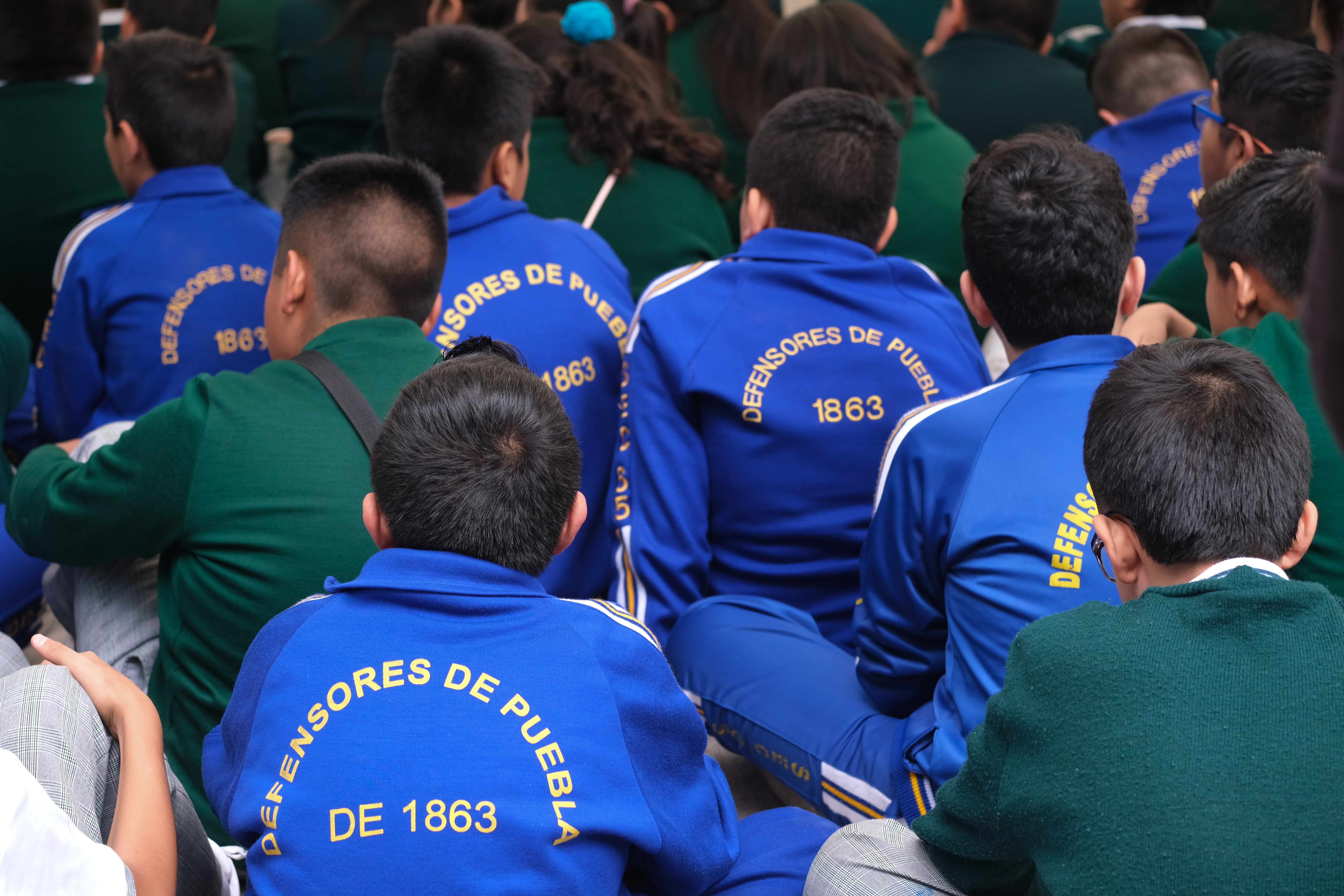 Propone clases de inglés en todas las escuelas primarias de Baja California