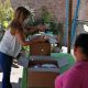 Claudia Pavlovich lleva despensas y alimentos a familias afectadas por el Covid-19 en Navojoa