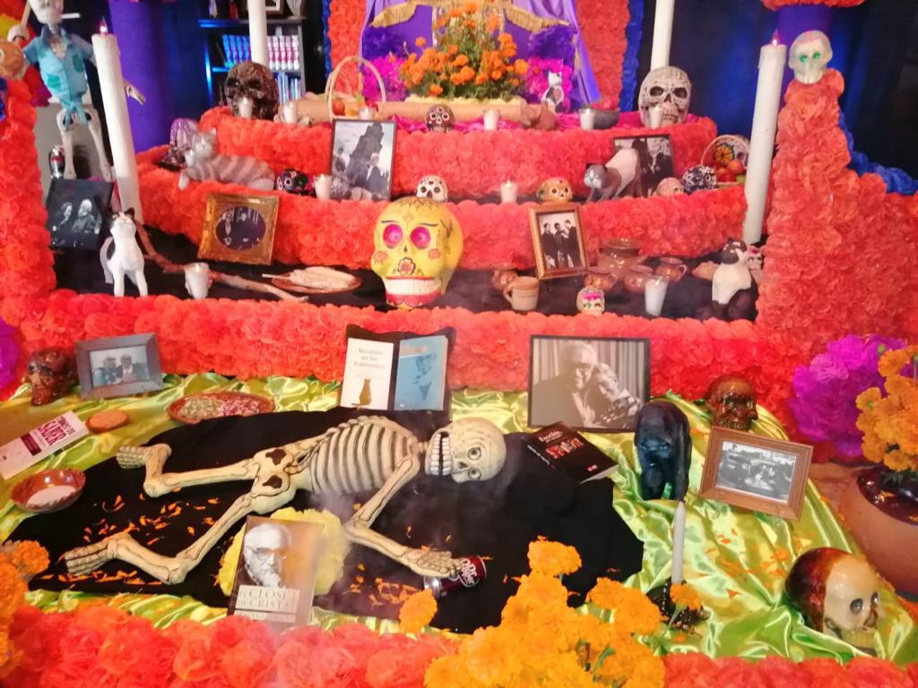 Altar Monsiváis Día de Muertos
