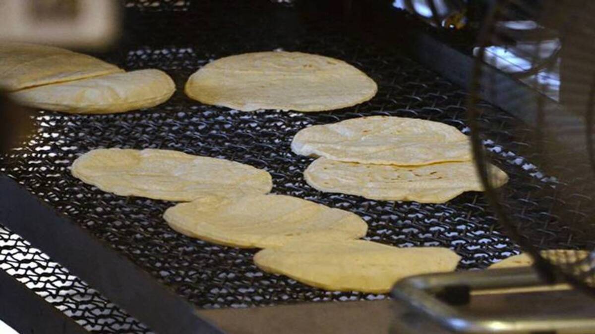 La Cofece sanciona a dos tiendas de autoservicio por manipular el precio de la tortilla y limitar su venta en Chiapas