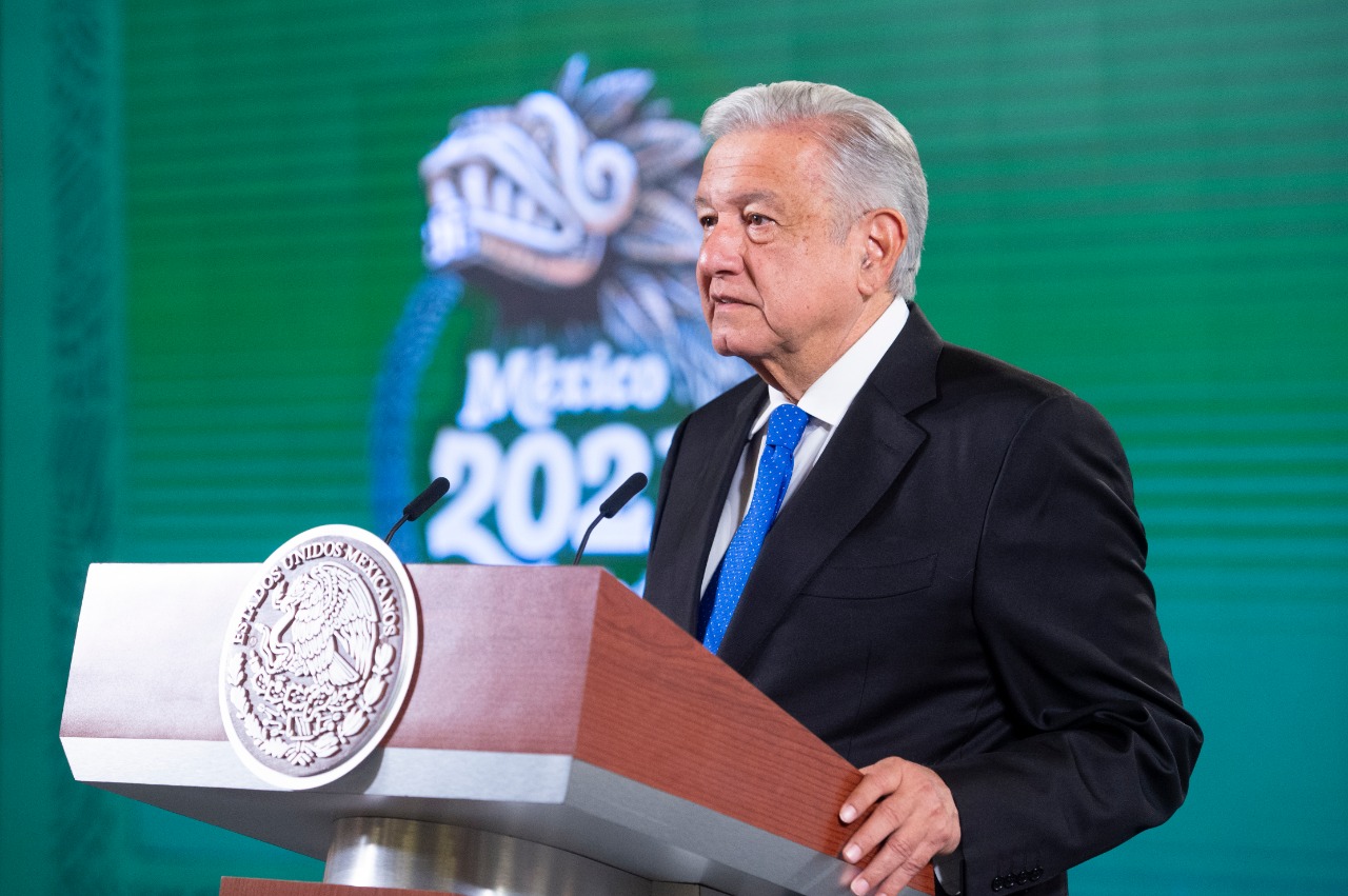 La UNAM se volvió individualista y neoliberal: AMLO