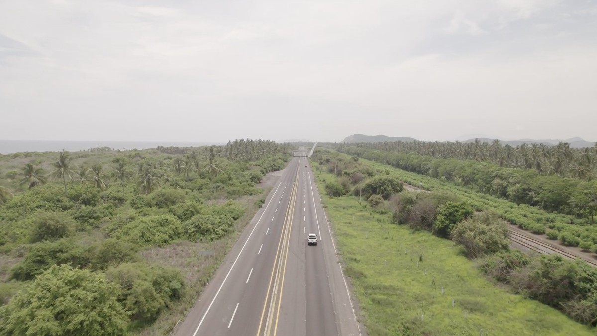 Ampliación de la autopista Armería-Manzanillo, proyecto que moderniza las carreteras del país