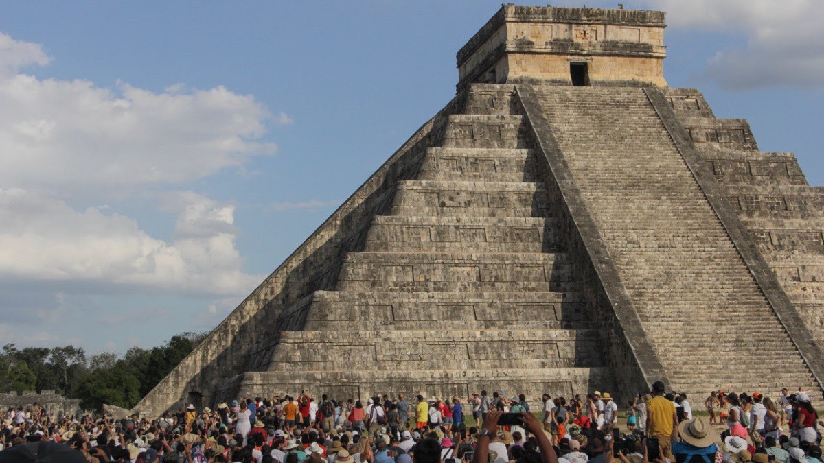 Chichén Itzá reabre y 26 mil turistas reciben el equinoccio de primavera