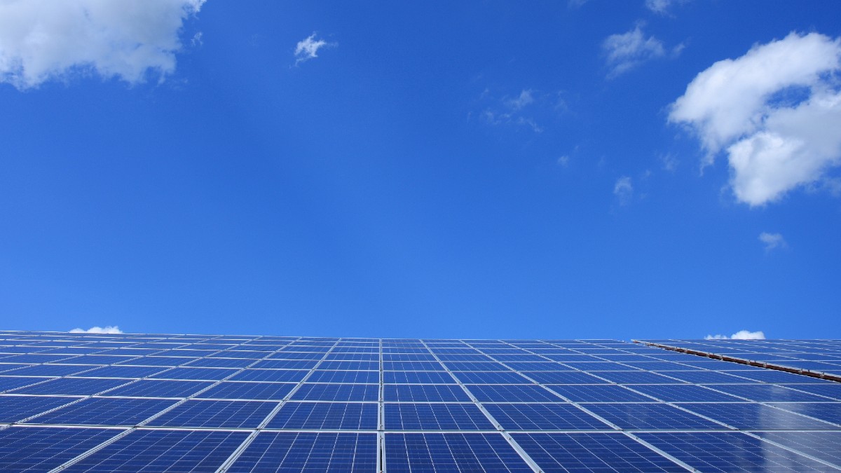 Campeche se iluminará con energía limpia; Fotovoltaica Márquez invertirá 2 mil 013 mdp en planta solar