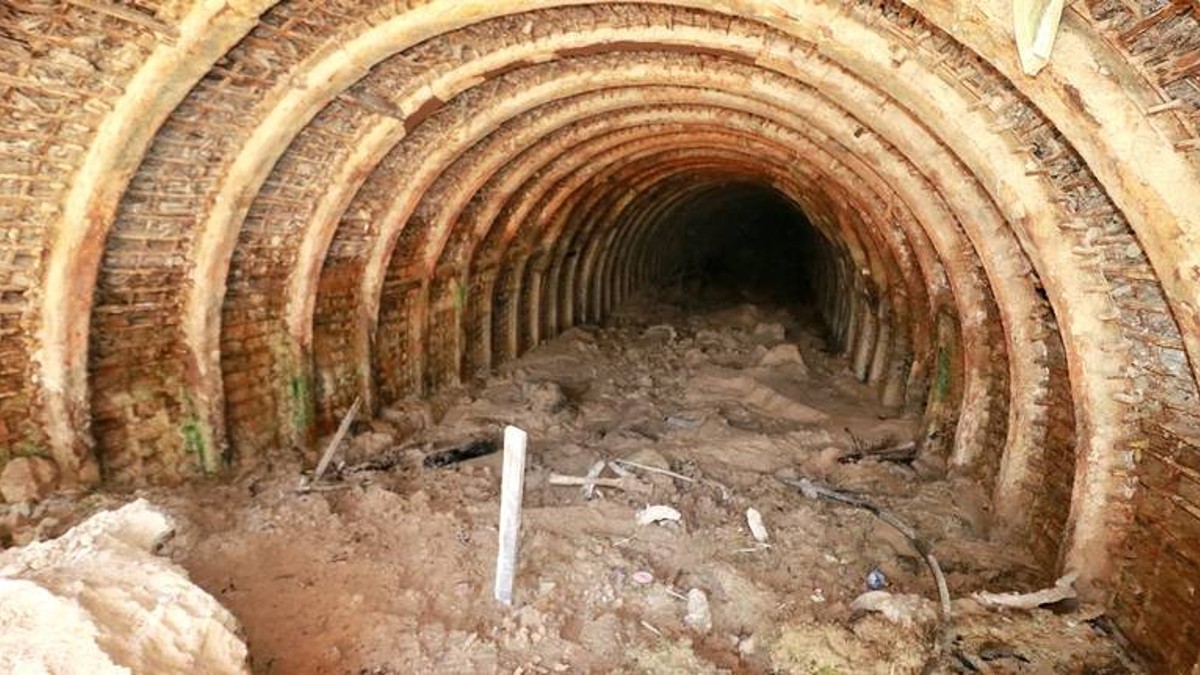 Ruinas de una mina: exminero explica por qué se inundó el pozo de carbón El Pinabete