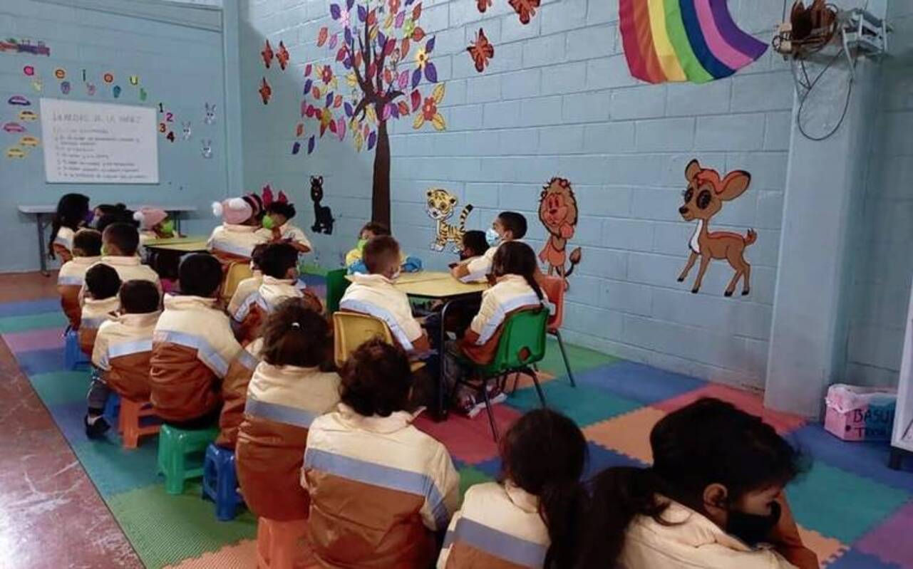 Son casi 900 niños migrantes los que estudian en escuelas de Ciudad Juárez, Chihuahua