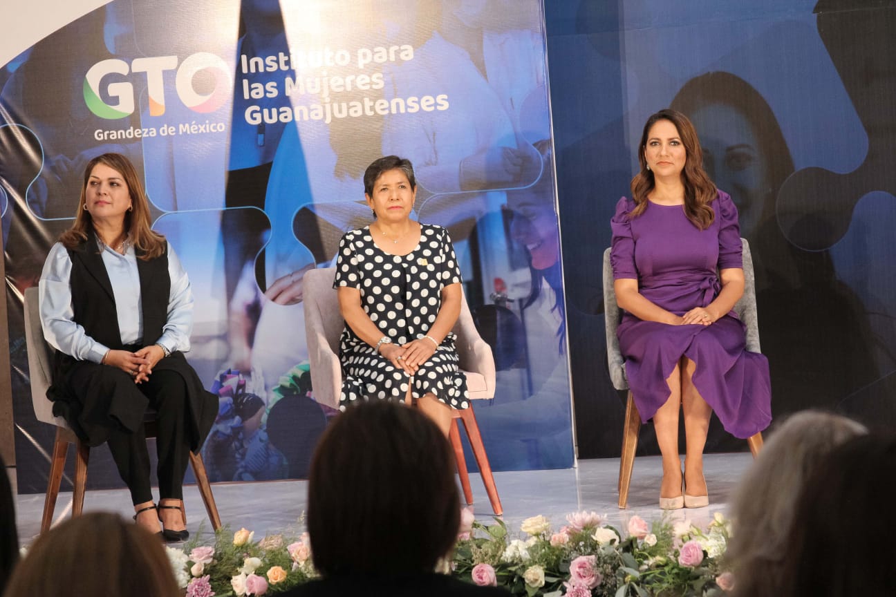 Las mujeres en Guanajuato estamos más unidas que nunca para seguir construyendo la historia: Libia Dennise García