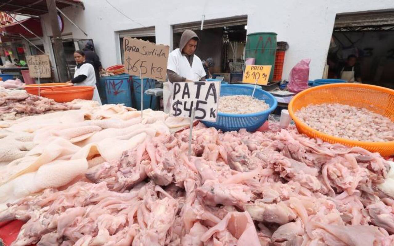 El mercado de Vísceras Minillas, el punto en la Ciudad de México donde predomina el olor a grasa y a sangre
