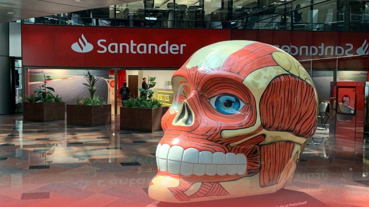 Santander adquiere el 3.76% del capital de su banco en México, que lo deslistará de la BMV