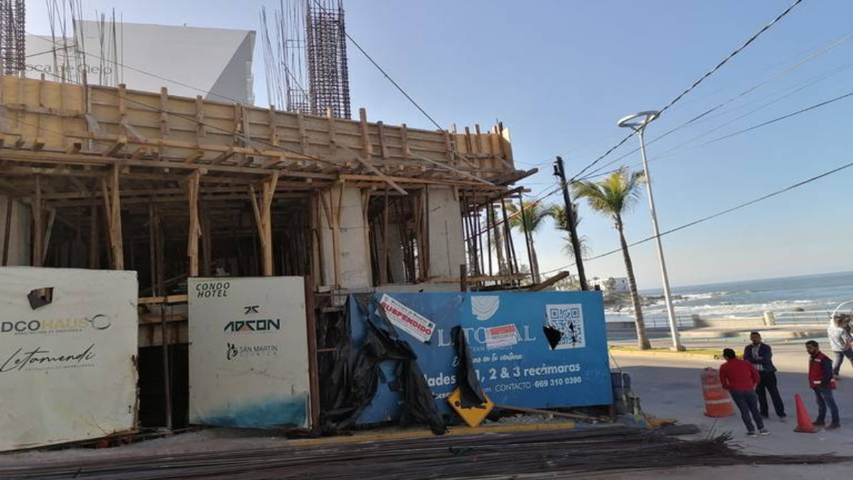 El Paseo Claussen de Mazatlán está llenó de construcciones desde hace varios meses