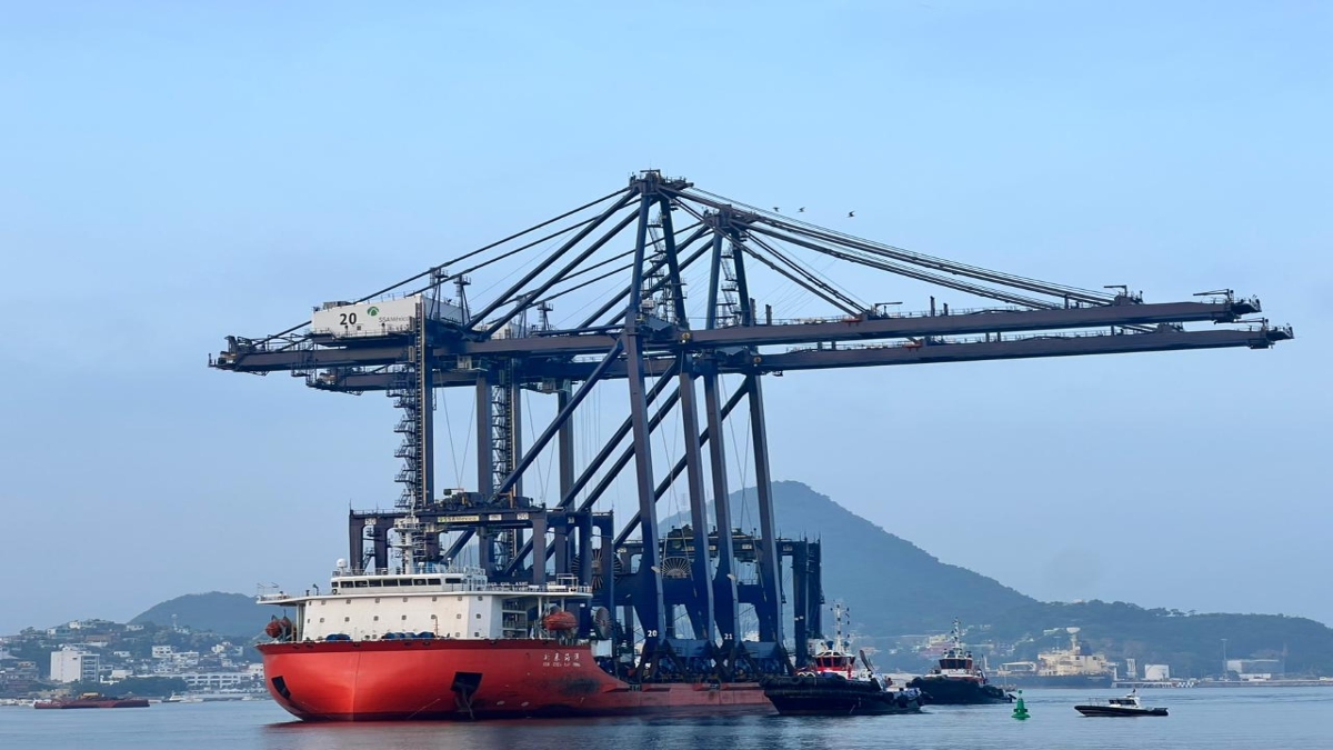 Así son las dos super grúas chinas que pondrán a Manzanillo como el puerto más importante de México