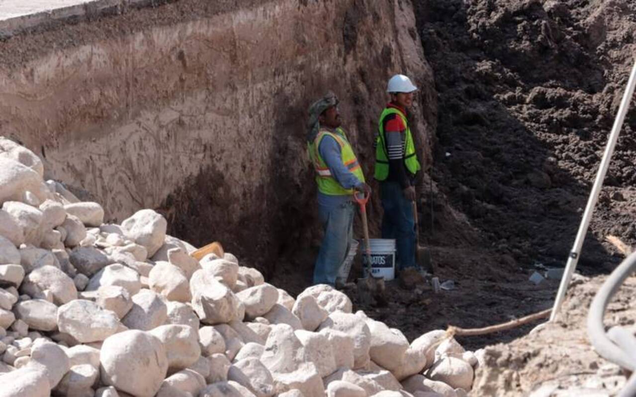 La constructora del Paseo 5 de Febrero rota hasta 30% de los trabajadores en Querétaro