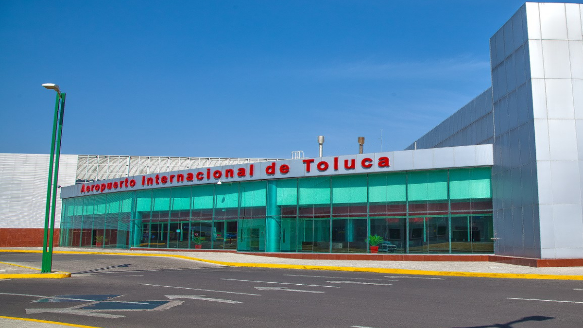 Interceptan más de 4 mdp en cheques de ilegal procedencia en aeropuerto de Toluca