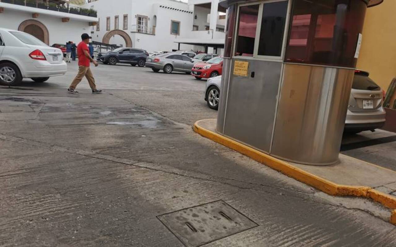 Morena advierte que es injustificado el aumento de precios del estacionamiento en las plazas comerciales