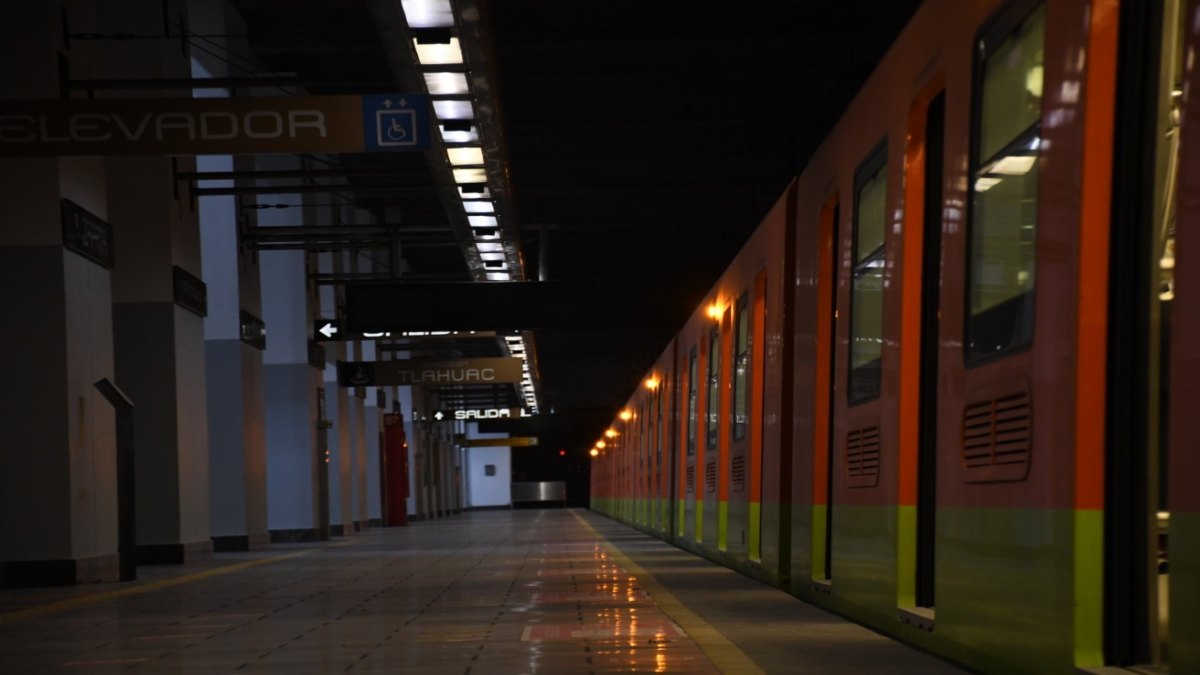 Mal y de malas: Falta de trabajadores retrasa mantenimiento del Metro