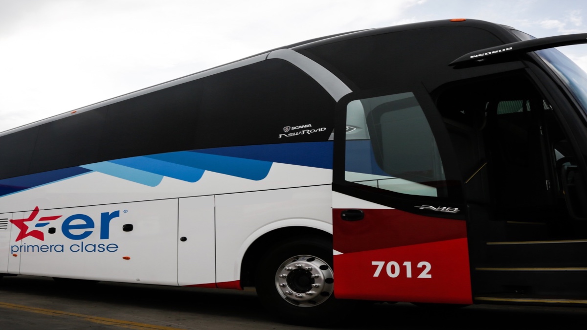 Estrella Roja firma convenio con el AICM para operar ruta de autotransporte