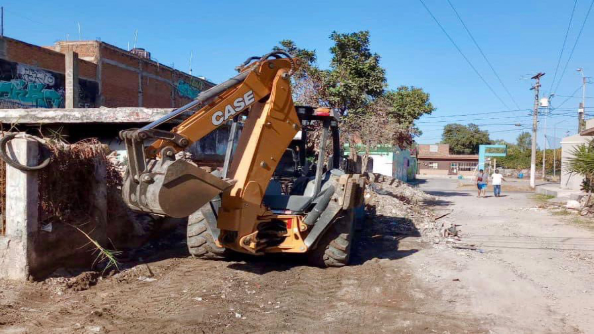 Hermano del director de Obras fue beneficiado con siete contratos por el ayuntamiento de Mazatlán