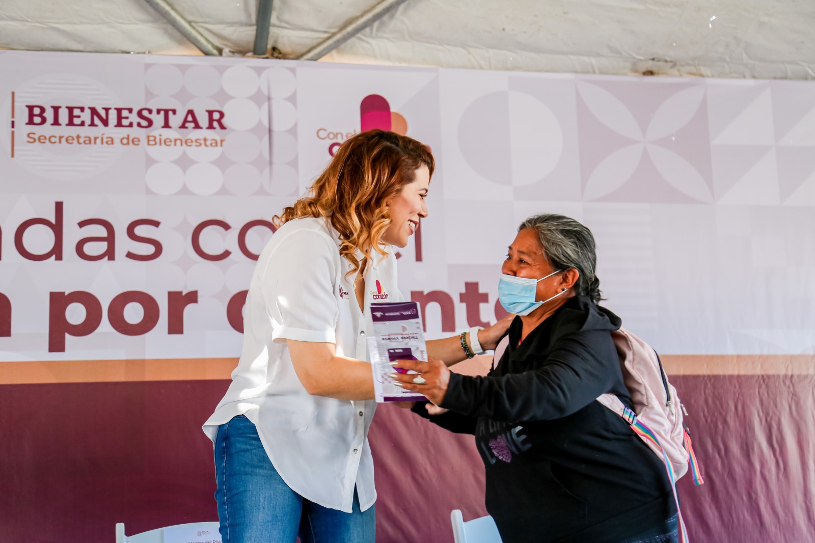 “Con el Corazón por Delante trabajamos en apoyar a las familias que más lo necesitan”: Marina del Pilar Ávila