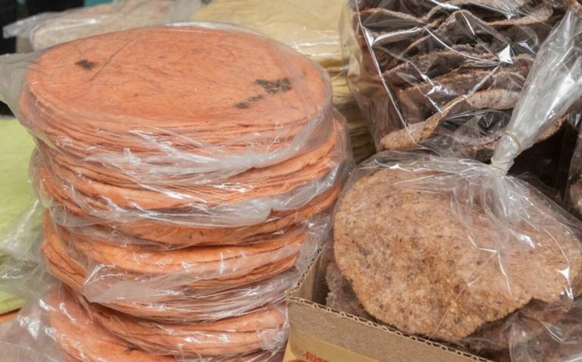 La venta de tortillas de harina de sabores son un boom en San Juan del Río