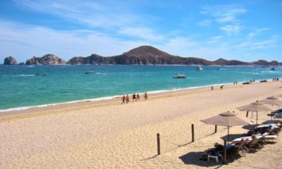 Autorizan a vendedores ambulantes en las playas de La Paz