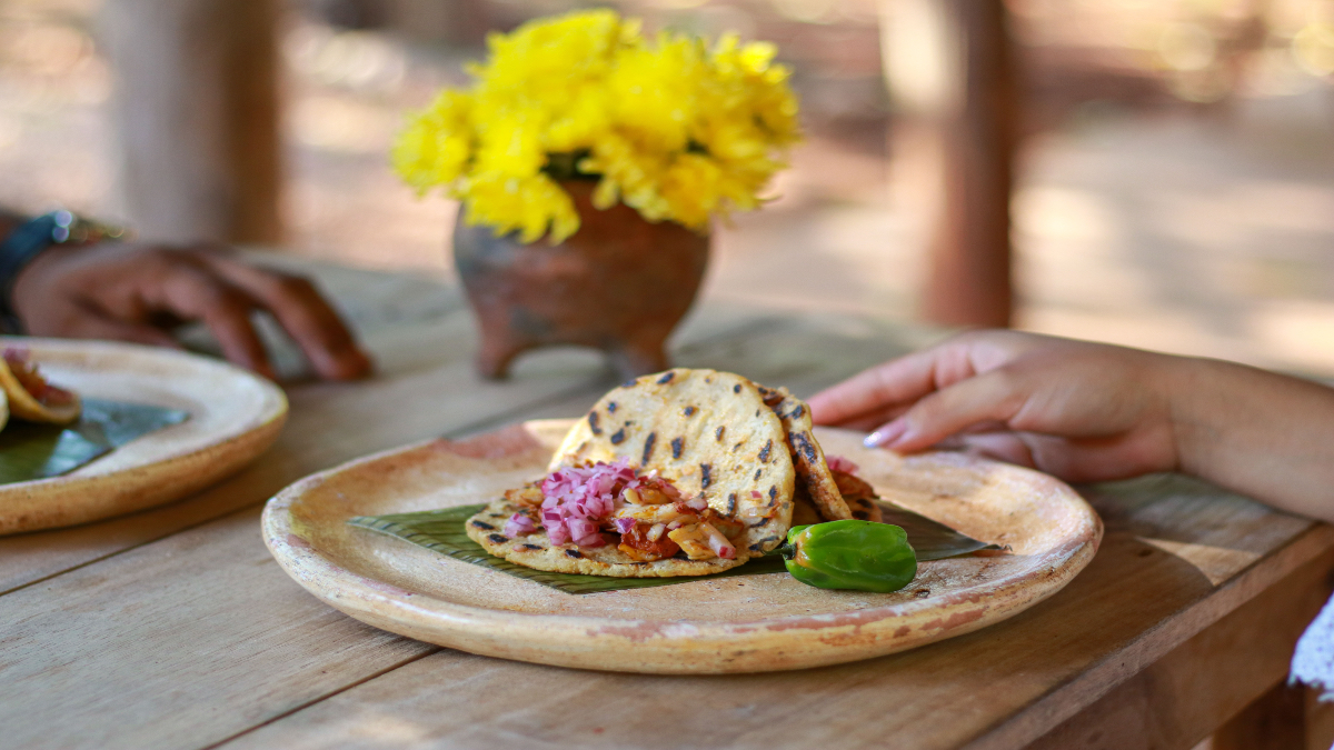 El tradicional platillo de taco de cochinita da cierre a la campaña "365 Sabores de Yucatán"