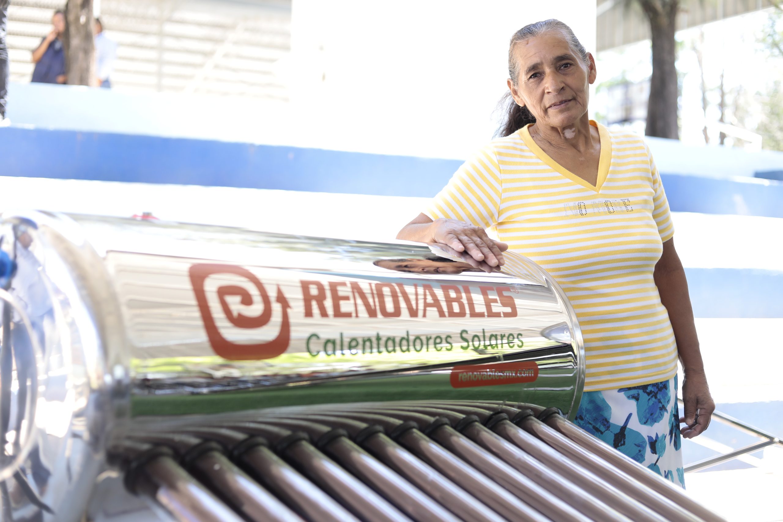 Guanajuato cuida el medio ambiente con calentadores solares entregados al pueblo: Diego Sinhue Rodríguez 