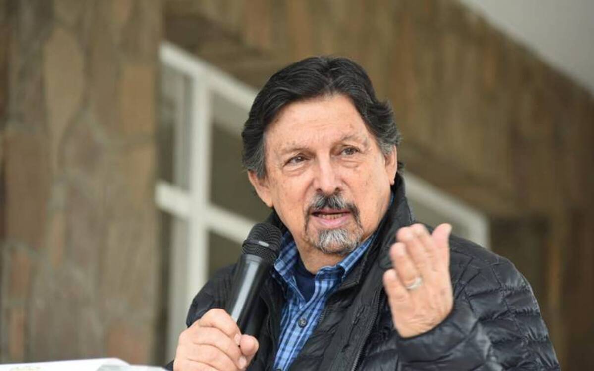 Napoleón Gómez Urrutia pide garantizar los derechos de los empleados públicos