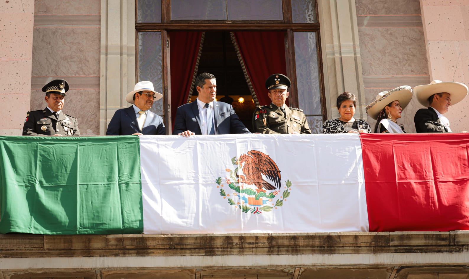 Hoy Guanajuato vibra con pasión y patriotismo, como hace 213 años: Diego Sinhue Rodríguez  