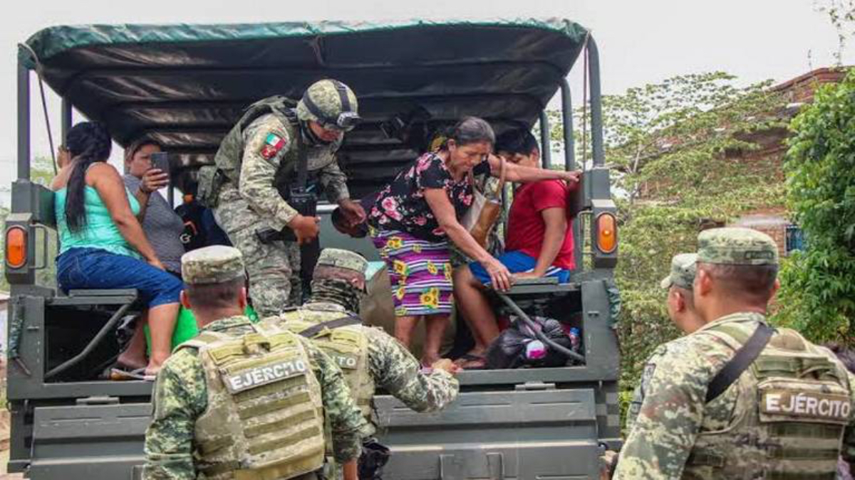 Ante la violencia, habitantes de Chiapas buscan refugio en Guatemala