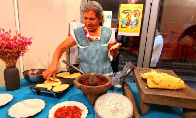 La cocinera tradicional Doña Luisa Anaya pone en alto el sabor de México en París