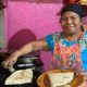 "Mamá Nalita" comparte un pedacito de Oaxaca con sus platillos