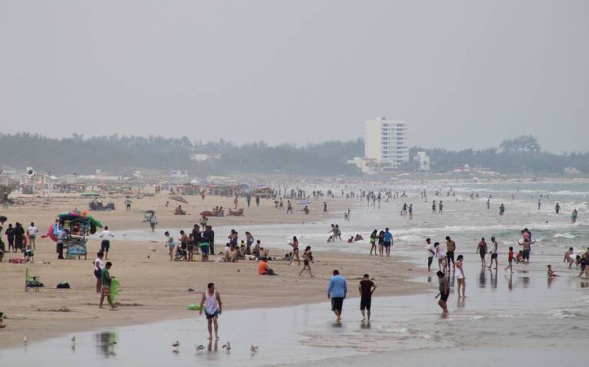 Tras el huracán Otis, los vendedores de Acapulco migrará a la playa Miramar en Tamaulipas