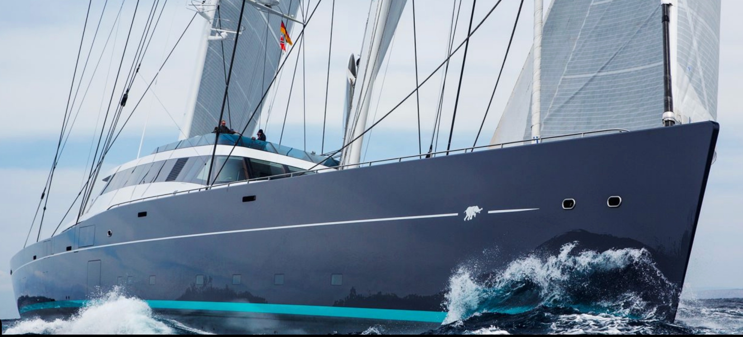 El velero “Aquijo”, valuado en 100 mdd, se encuentra en la bahía de Cabo San Lucas