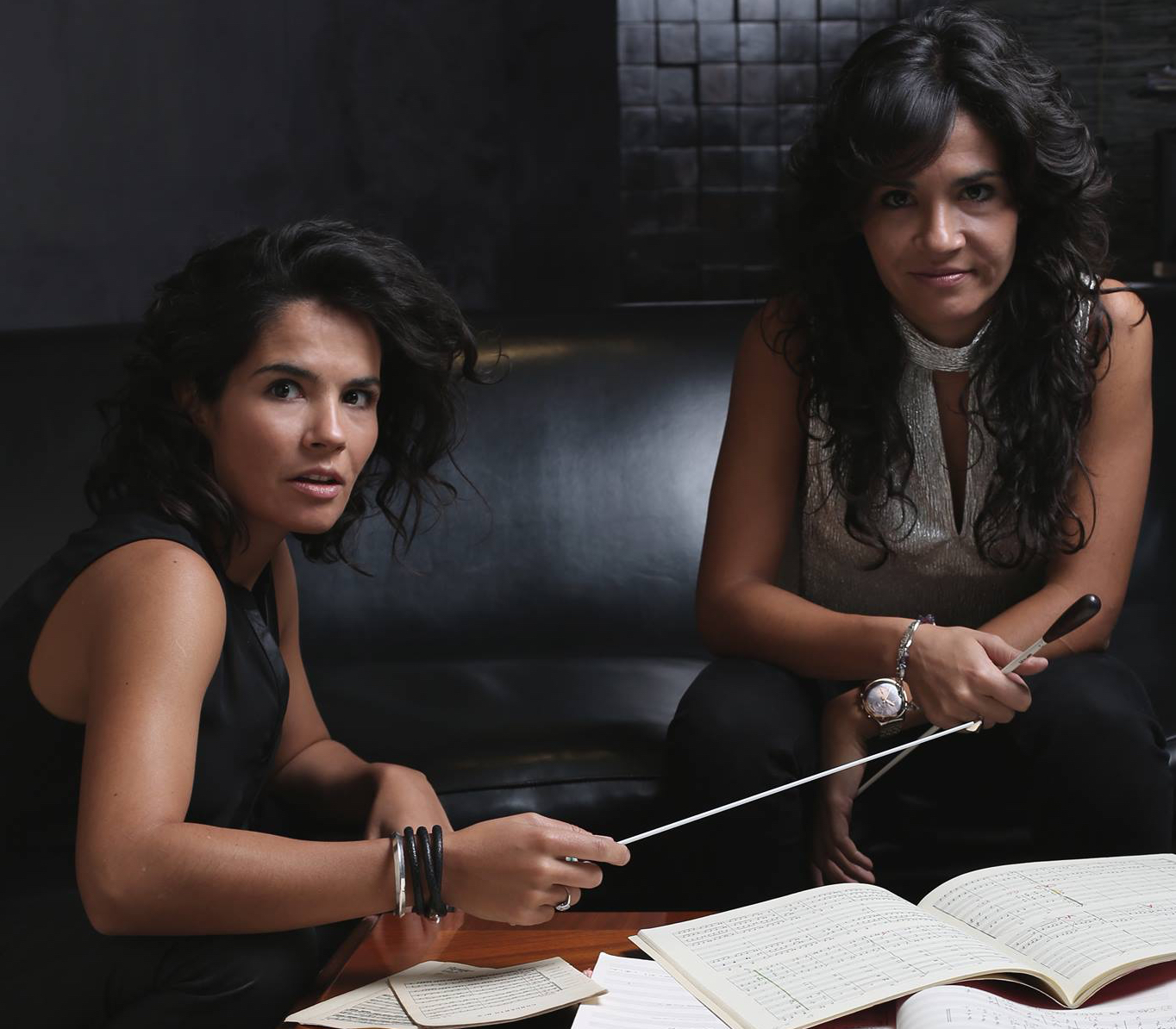 Josefa y Esperanza De Velasco toman la batuta de la tradición musical en su familia