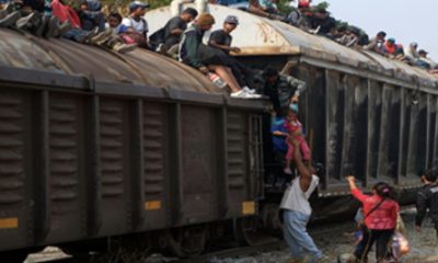 Evitan que migrantes sigan subiendo a los trenes por que es un riesgo muy alto