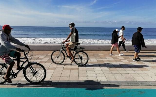 En Mazatlán ciclistas piden usar la ciclovía del Malecón