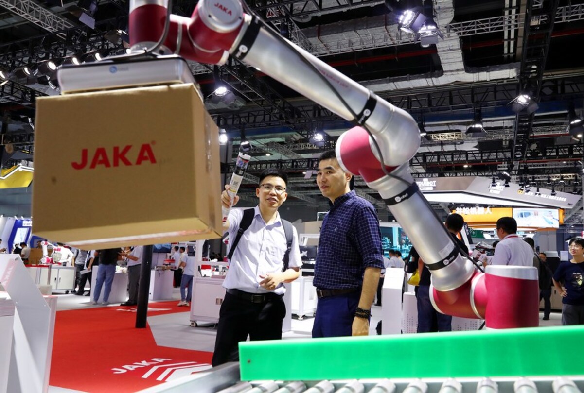 El sector de equipos de fabricación inteligente de Shanghai supera 100 mil millones de yuanes