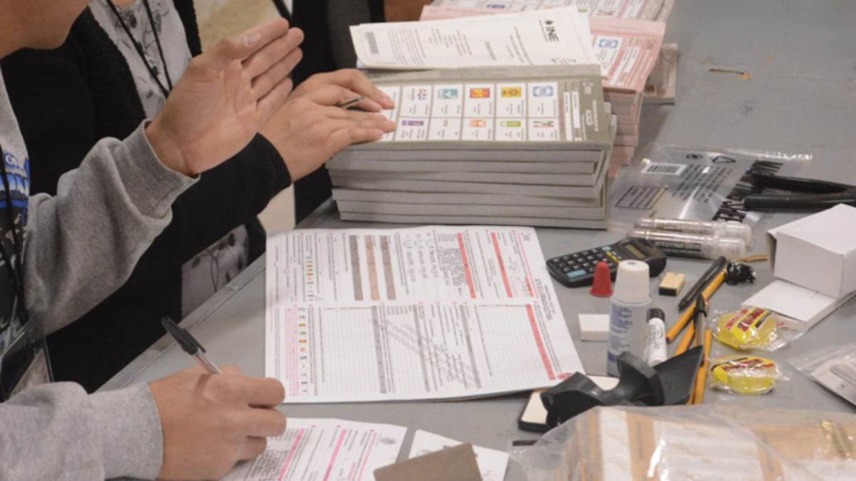 INE registra menos de 10 observadores electorales en cuatro estados
