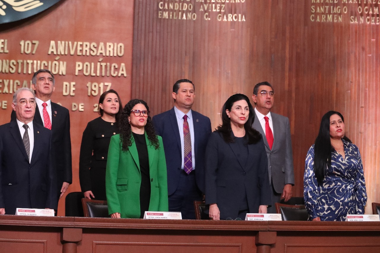Marcela Guerra pide transmitir el legado de los constituyentes de 1917 para consolidar la República