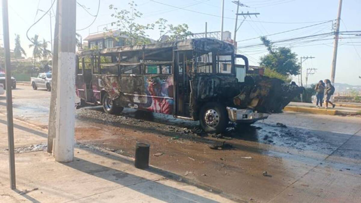 Acapulco vive constantes ataques en contra de los transportistas y quema de camiones