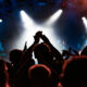 Menos boletos físicos: Ticketmaster digitaliza el acceso a los conciertos