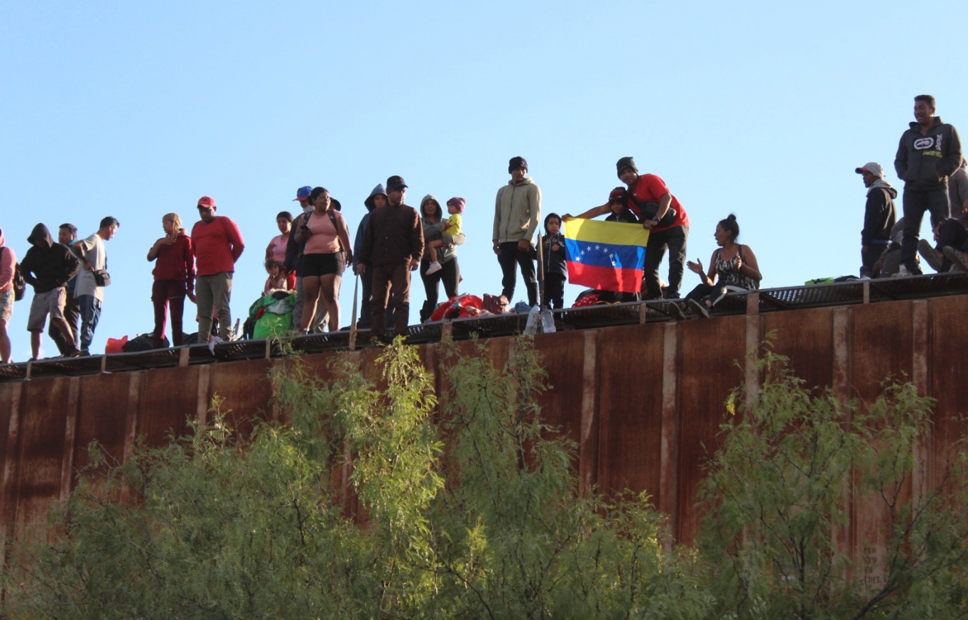 Desplazados del sur de México llegan a Juárez para pedir asilo a Estados Unidos